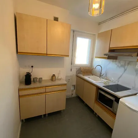 Au 5eme Ciel Apartment *
